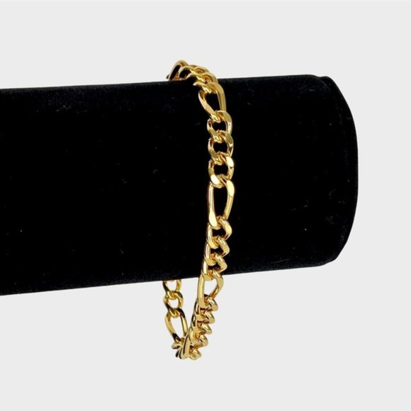14K Gold Plated Figaro Link Chain Bracelet 8mm x 8 inches - Picture 1 of 4